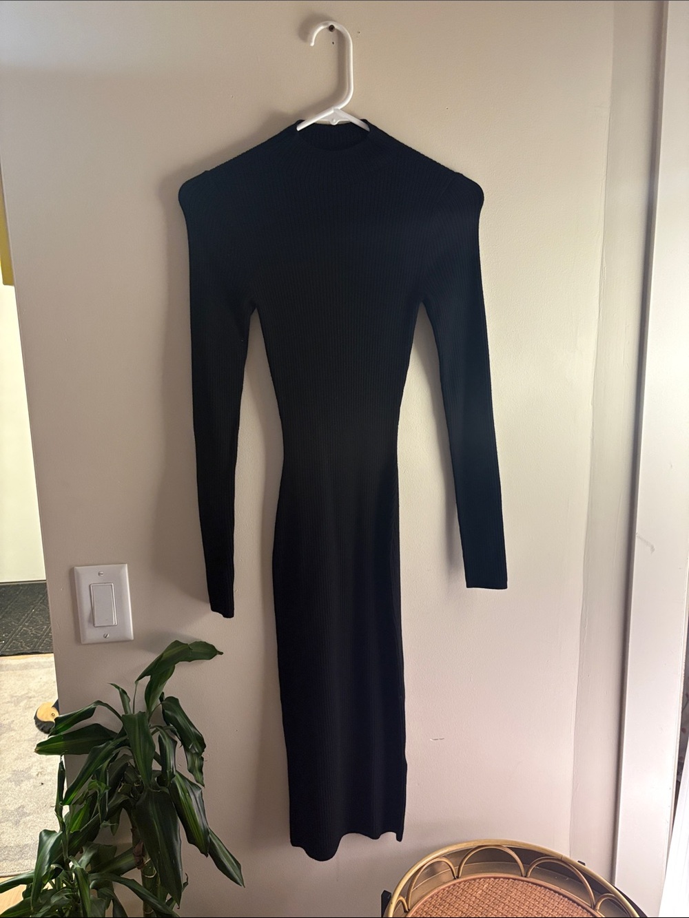 2XS BABATON Black Ribbed Long-Sleeve Midi Dress